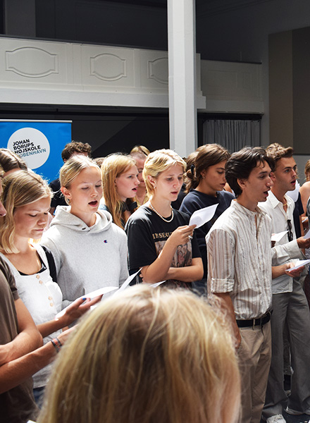 Johan Borups Højskole synger Ramadan i København